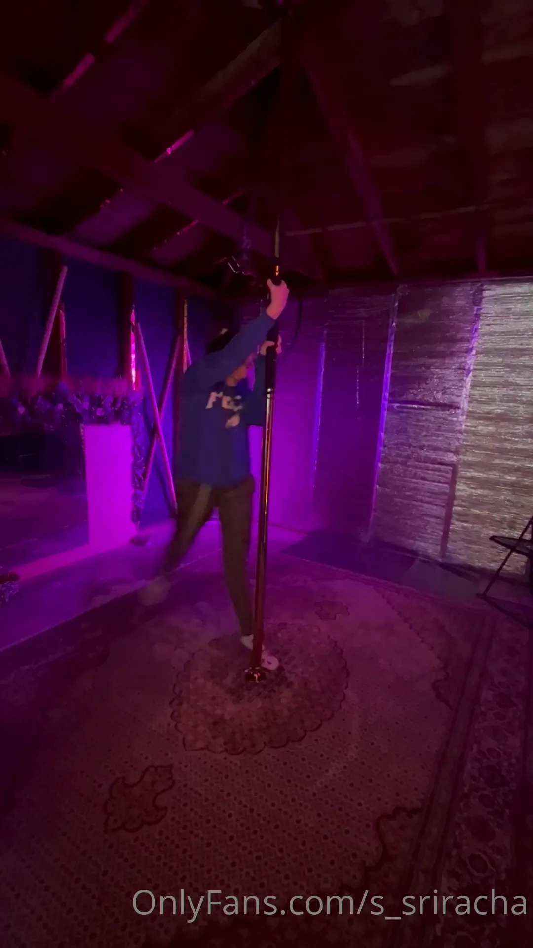 So i ve been taking pole dancing lessons this vid is from week 1 so i 