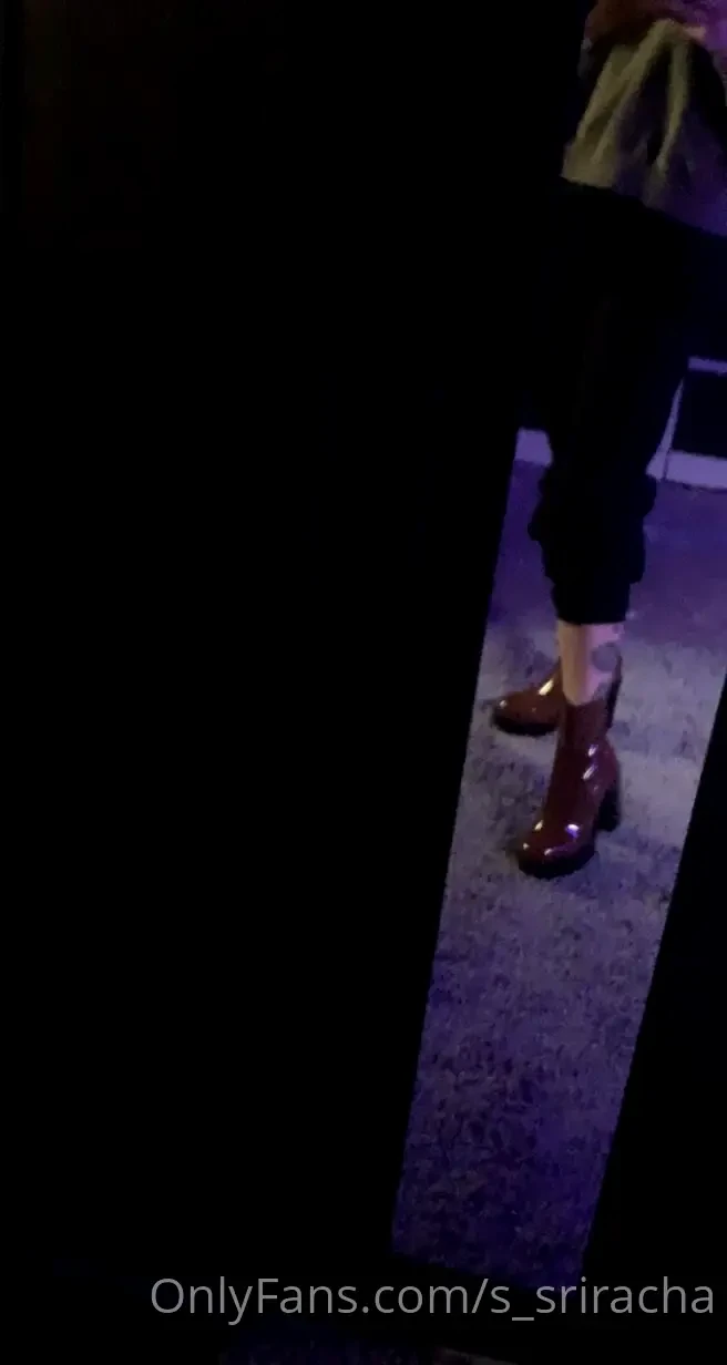 I bought these boots and now i ll i wanna do is step on some necks 