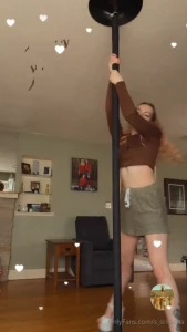 Dancing for you on this tipthisthursday so much fun