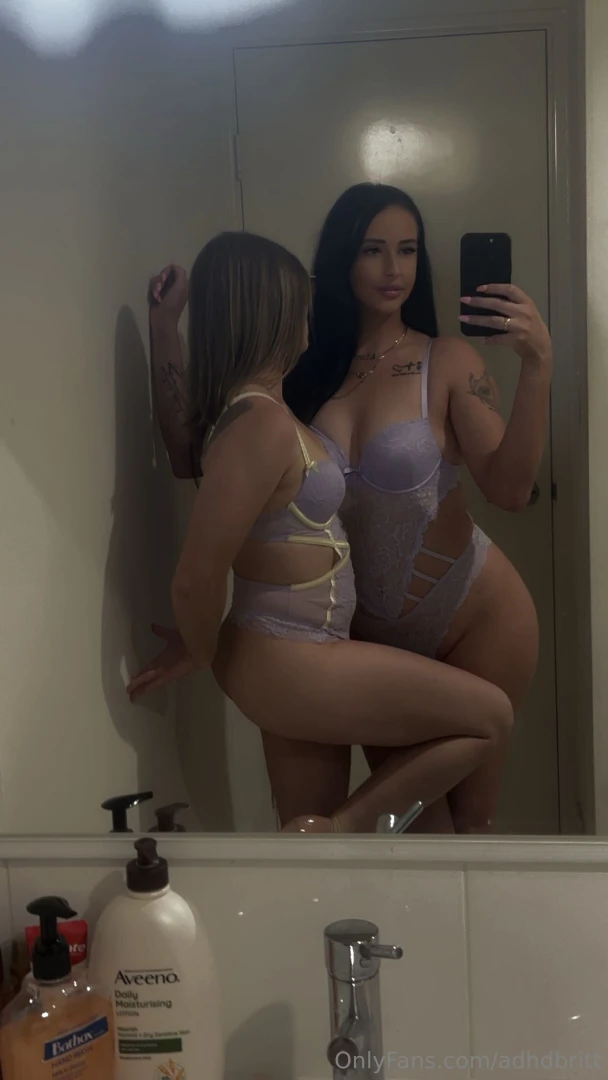 Holy shit tomorrow i have the privilege to sleep with 