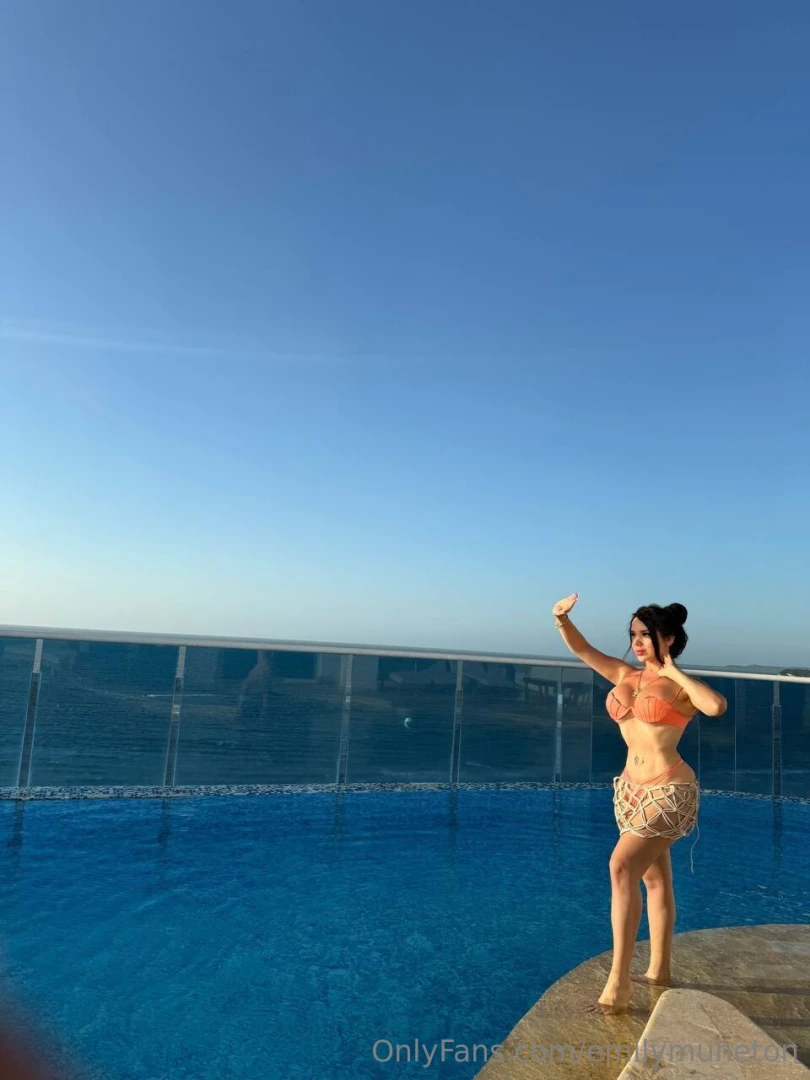 Do you like to see me like this because i can do whatever you ask me 