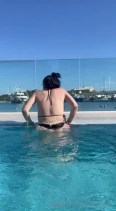 Tell me if you like what you see send me a message