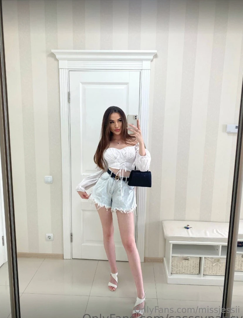 My friend is looking for her daddy nancyyy_v this naughty girl looks part 4 