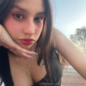 Sweet face flirty thoughts guess what i m thinking about