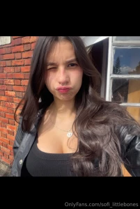 I might look like a brat today but i promise i m the sweetest trouble