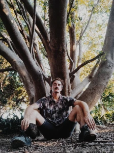 Hay posturas que nos des-nudan que nos liberan independientemente de