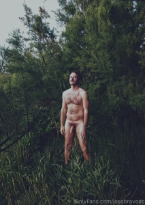 En esta imagen siento que el desnudo tiene m s que ver con c mo y d