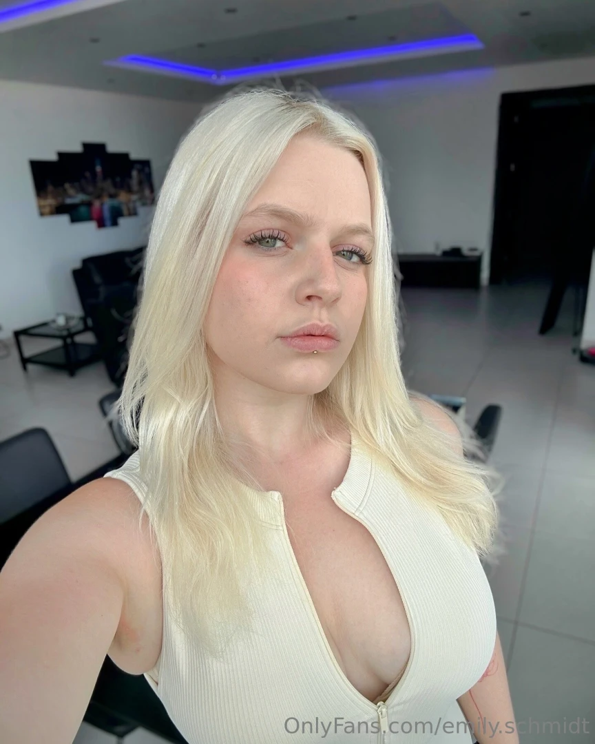 Wem gef llt mein outfit heute ich freue mich auf den fr hling 