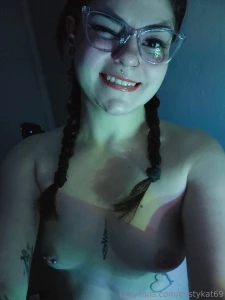 Birthday giiiirl hereeeeee want to see the video send the tip part 1