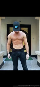 Anyone know what the symbol on this hat means wrong answers only