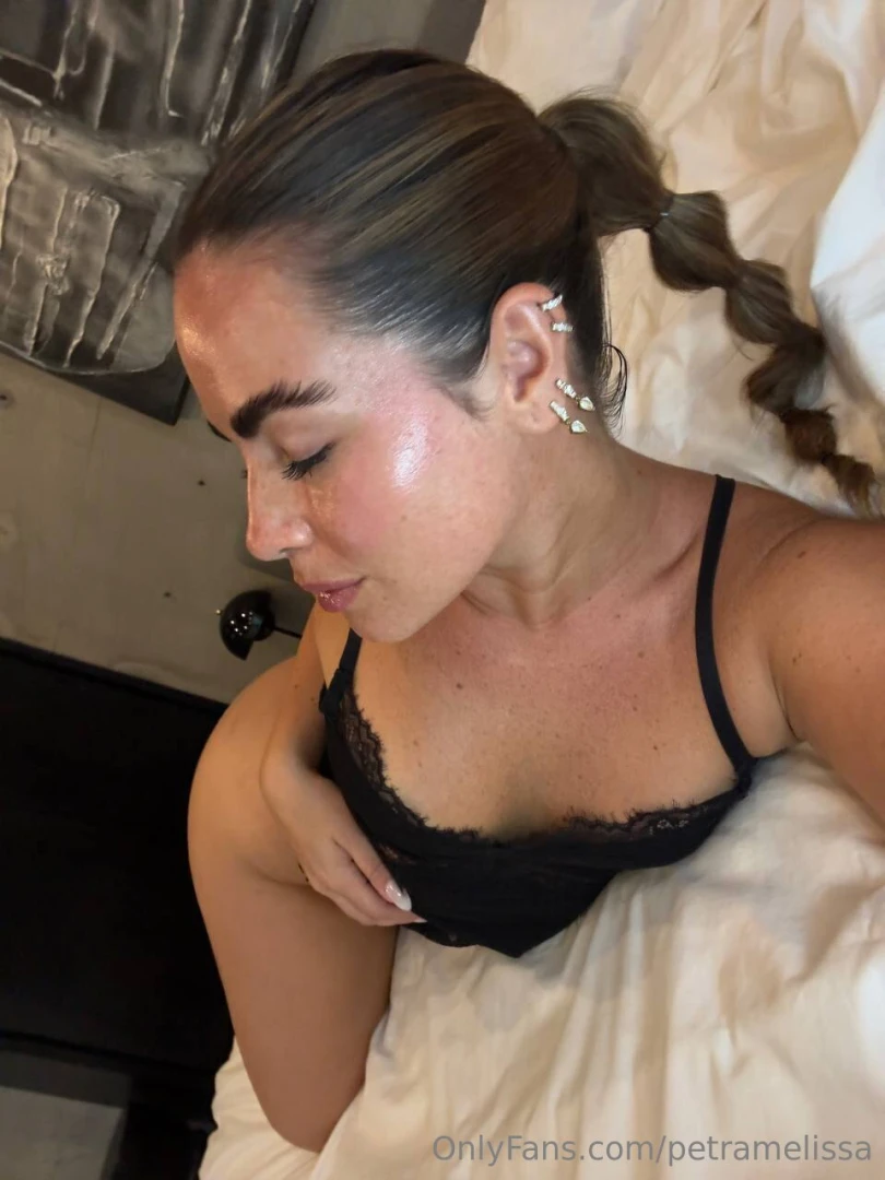 I m feeling extra horny today should i let you join 