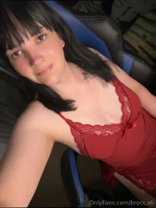 I d love to have my titties sucked rn who s volunteering