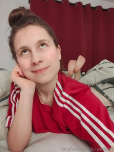 Tr ume gerade im bett noch etwas vor mich hin