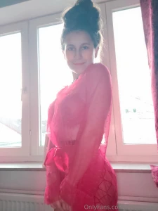 Findest du das knallige rot steht mir