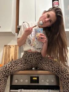 Heute gab es eis zum fr hst ck verr ckt oder