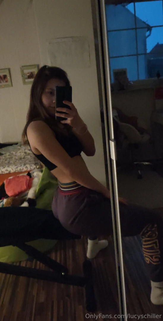 Ich werde mir jetzt einen film anschauen was ist dein lieblingsfilm 