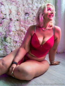 Tuesday treat pink tight and absolutely begging for your approval