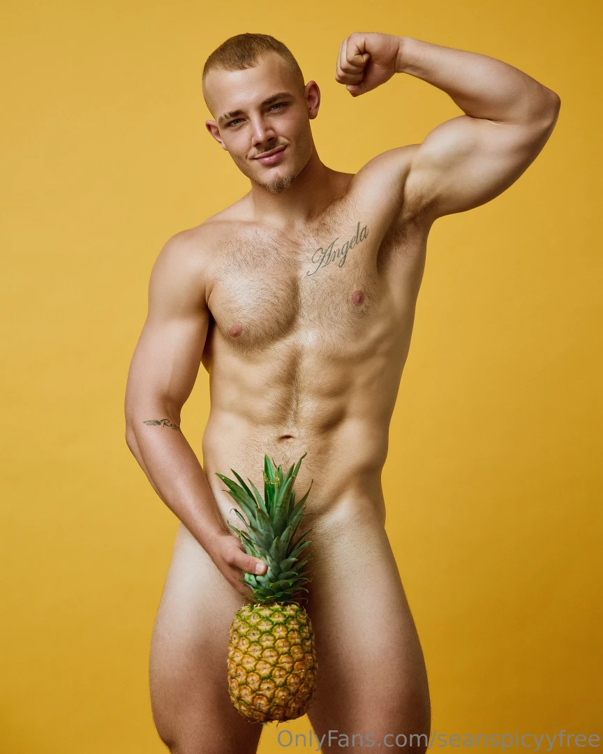 Welcome to my free page i m sean raw real and always a little spicy 