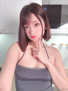 The seductive housewife theme feels pretty irresistible too part 3