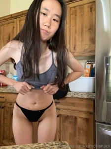 Come closer i wanna show you something part 1