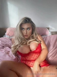 This marika_morgan blonde with big boobs is ready to rub them and part 50