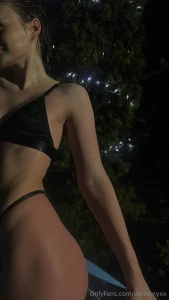 I like to swim in the open air