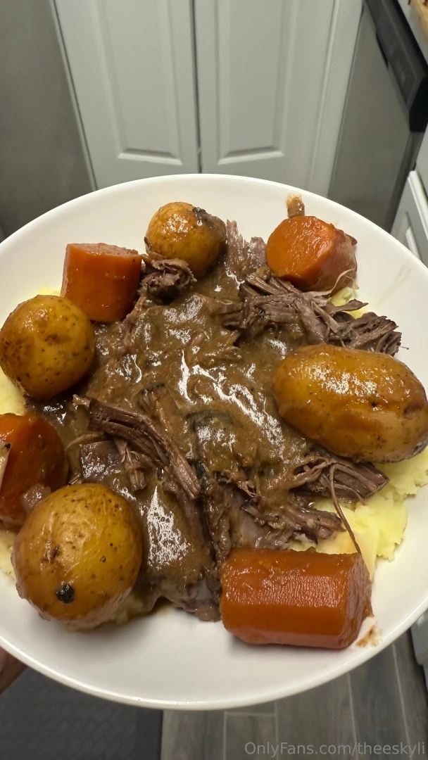 I just want to be a stay at home wife and when my husband gets home 