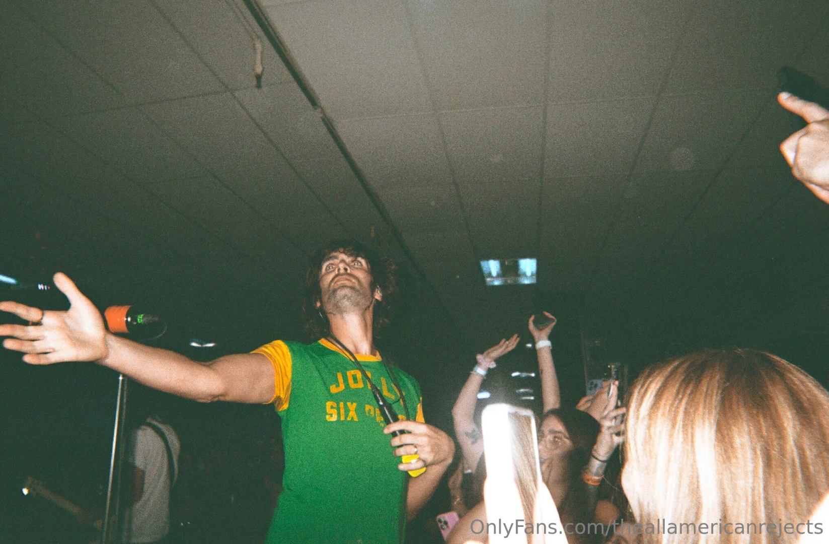 Unseen photos from the house party tour more pop-ups are nigh july 