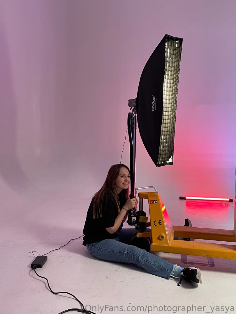 A course on working with studio lighting will be on sale soon 