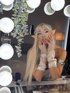 I m kind of a bold elf