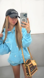 Mirror pics with a blue sweater nothing can beat that