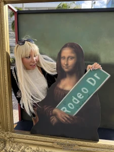 Who do we have here lol so cool