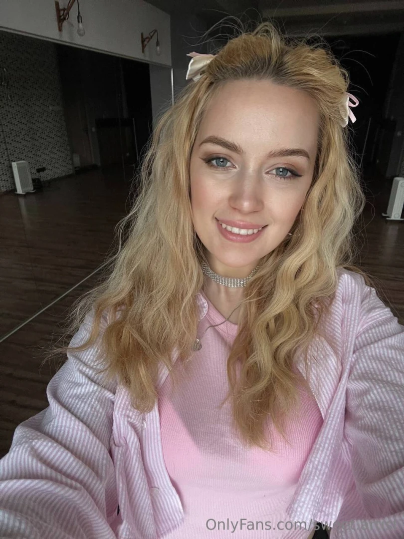 Do you think pink looks good on me part 7 