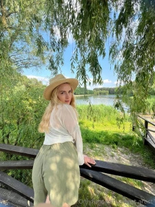 I love walks in the woods and i won t forget about you