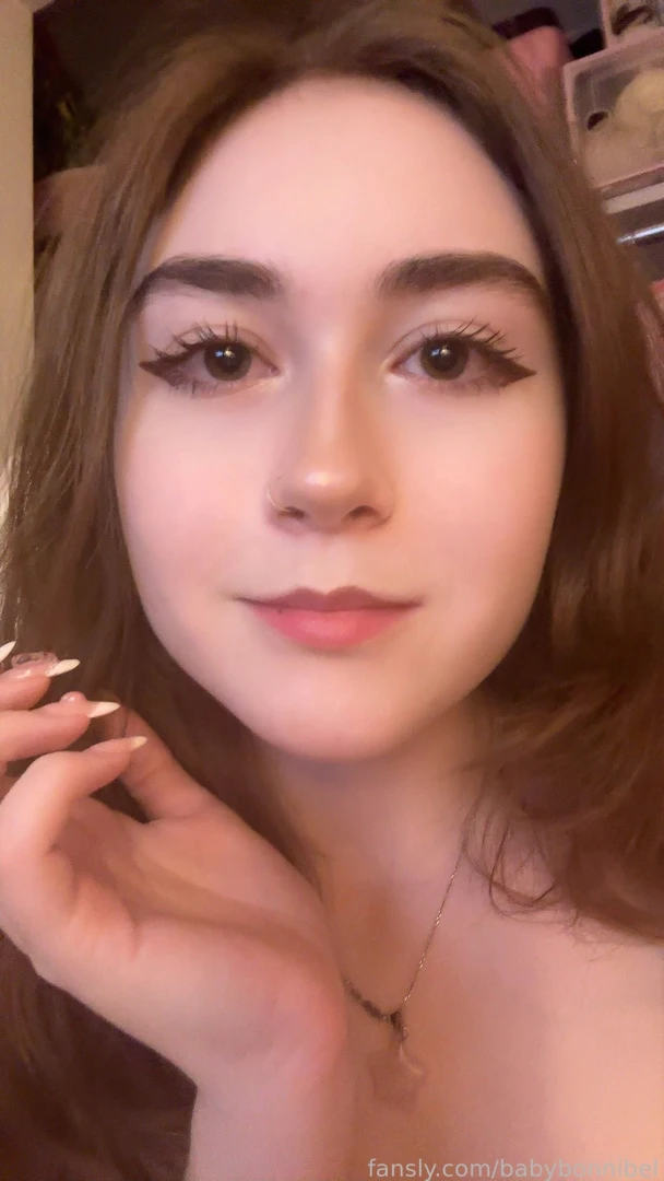 Selfies pale part 2 