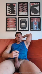 Anyone else feeling horny after gym sniff sniff