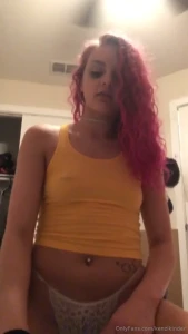 Some fun pre-sex dick sucking and bong rips