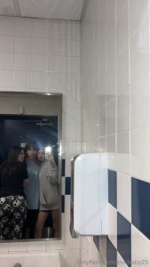 Going live on abs account jealousbabby