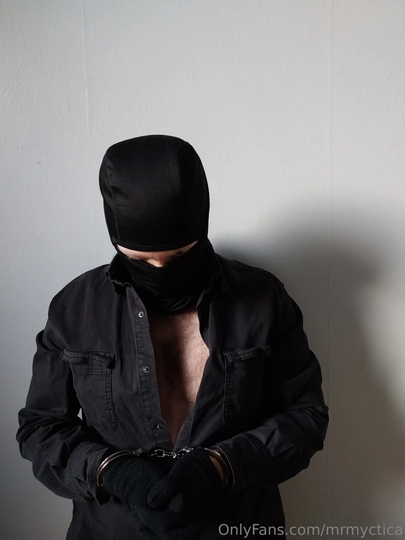 Olen ollu tuhma ja suoritan rangaistusta mit mun pit isi tehd ett voin 