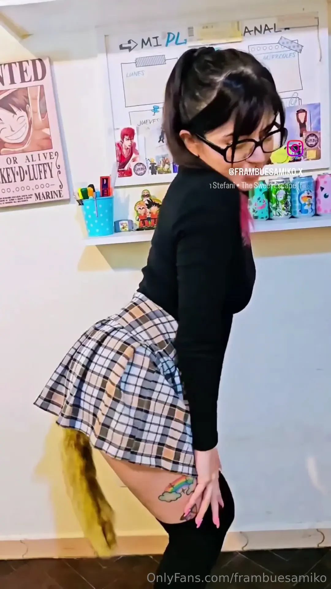 Te gusta mi colita de zorro do you like my fox tail 