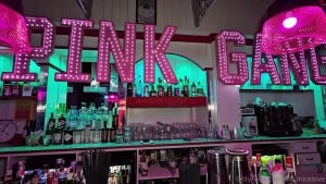 Ciao tesoro non scorrere questo splendido video lesbo sta aspettando