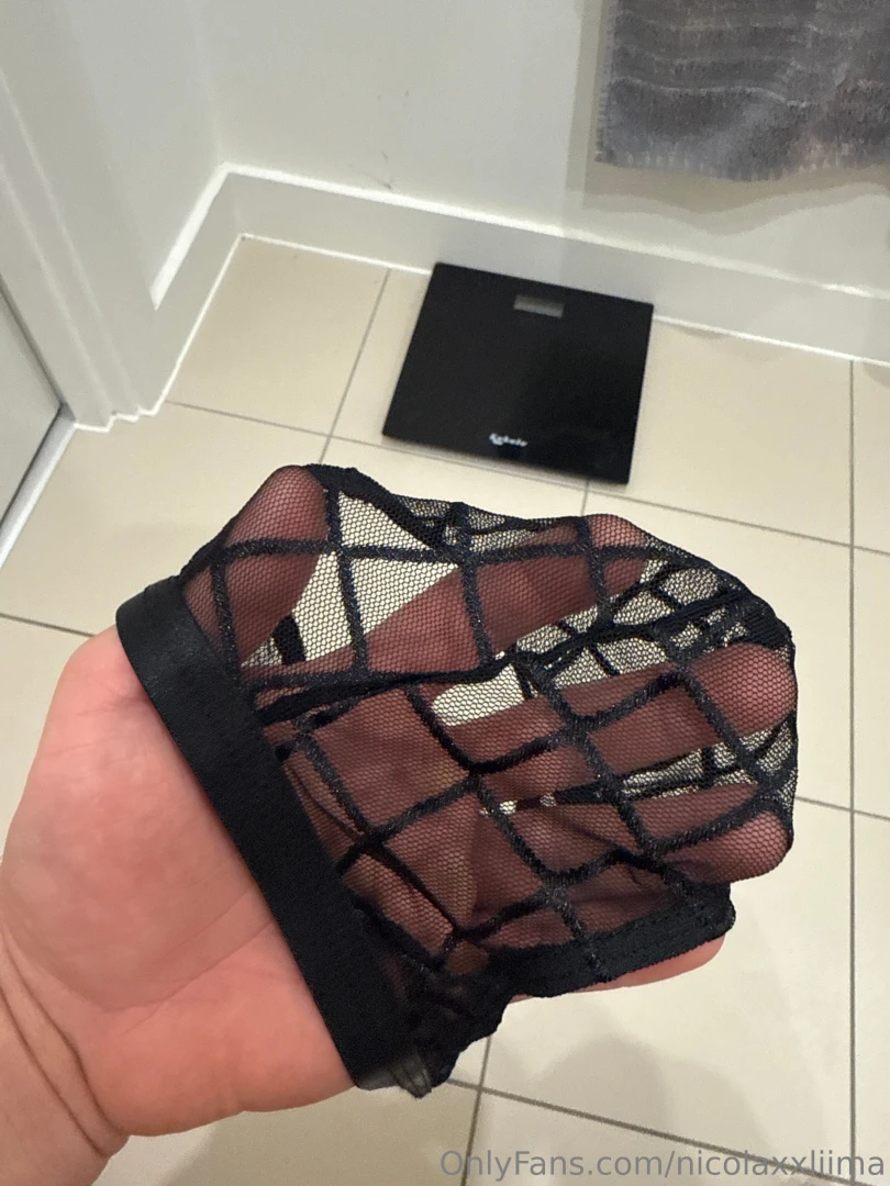 I bought a lace one do you want to see me with it comprei uma de renda 