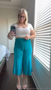 Uncensored work attire - nsfw these pants give me the juiciest