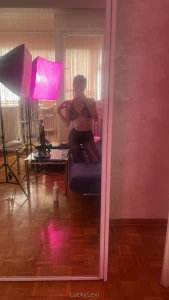 Swipe for video malo sa snimanja hihi