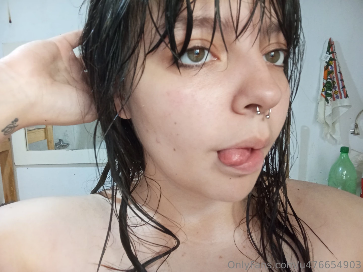 Hello to chat on t3l3gram or snapchat 5 