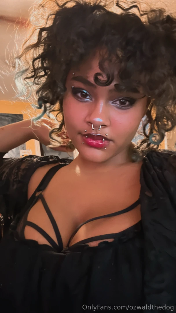 Will post more cute pics along with the nsfw for you guys o o part 3 