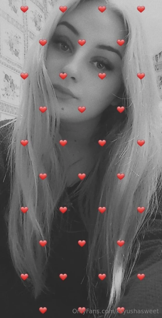 Hey my creative souls today i m picking up my brush and diving into a part 1 