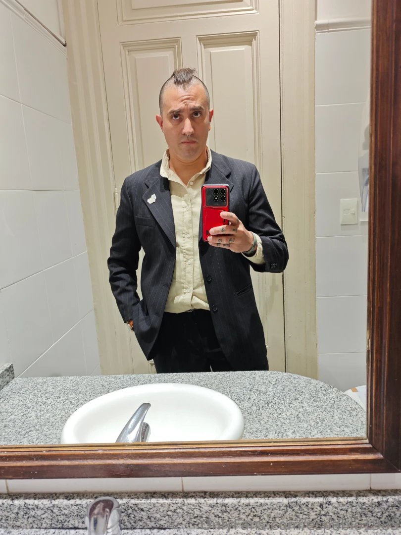 Today i had to wear a suit for an special event what do you think it 