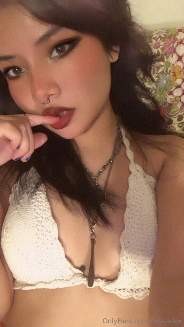 I promise i m more fun than this pillow 