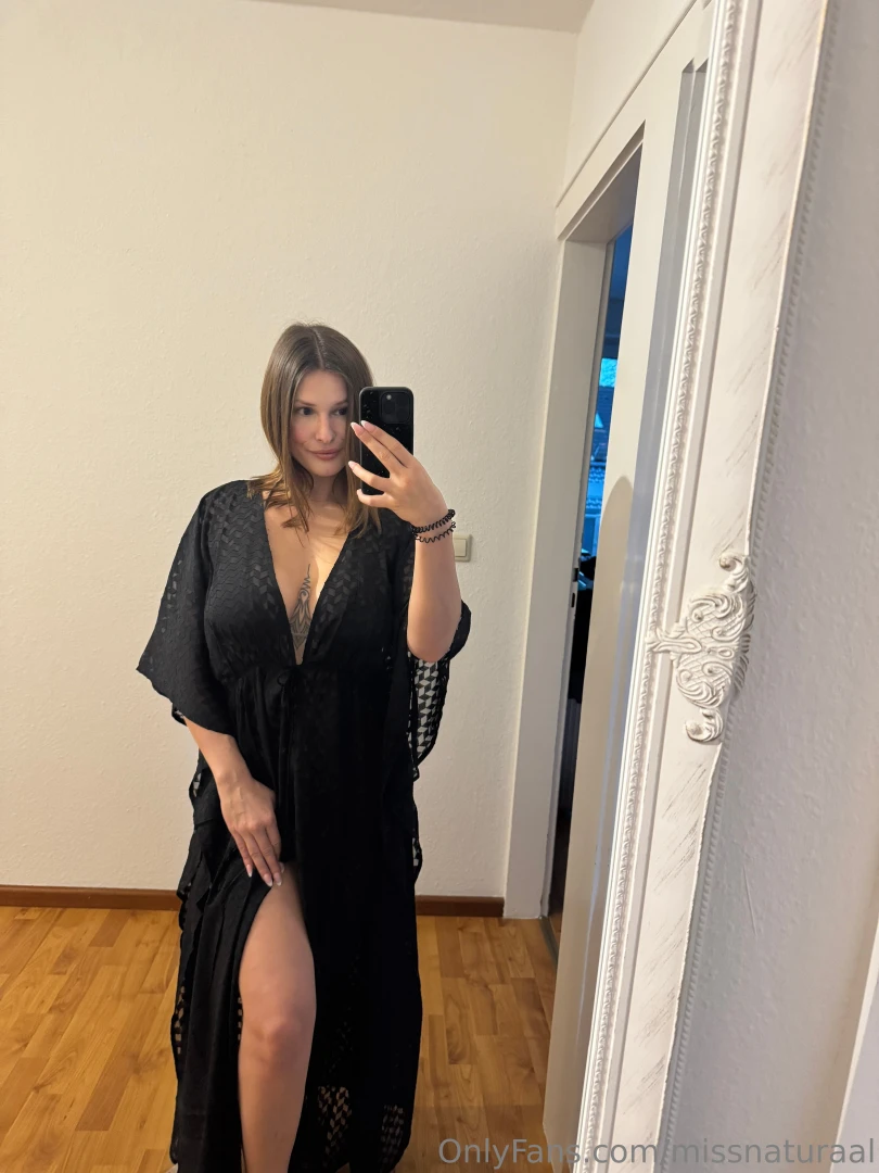 Neues outfit zum ausgehen was sind so deine gedanken dazu 